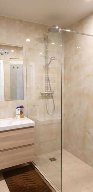 Апартаменты AMIpro apartamenti Рига Улучшенные апартаменты-11